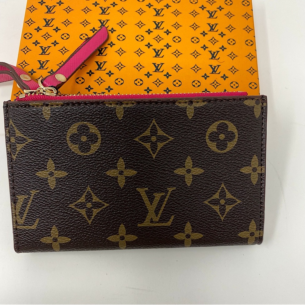 NWT Monogram Wallet